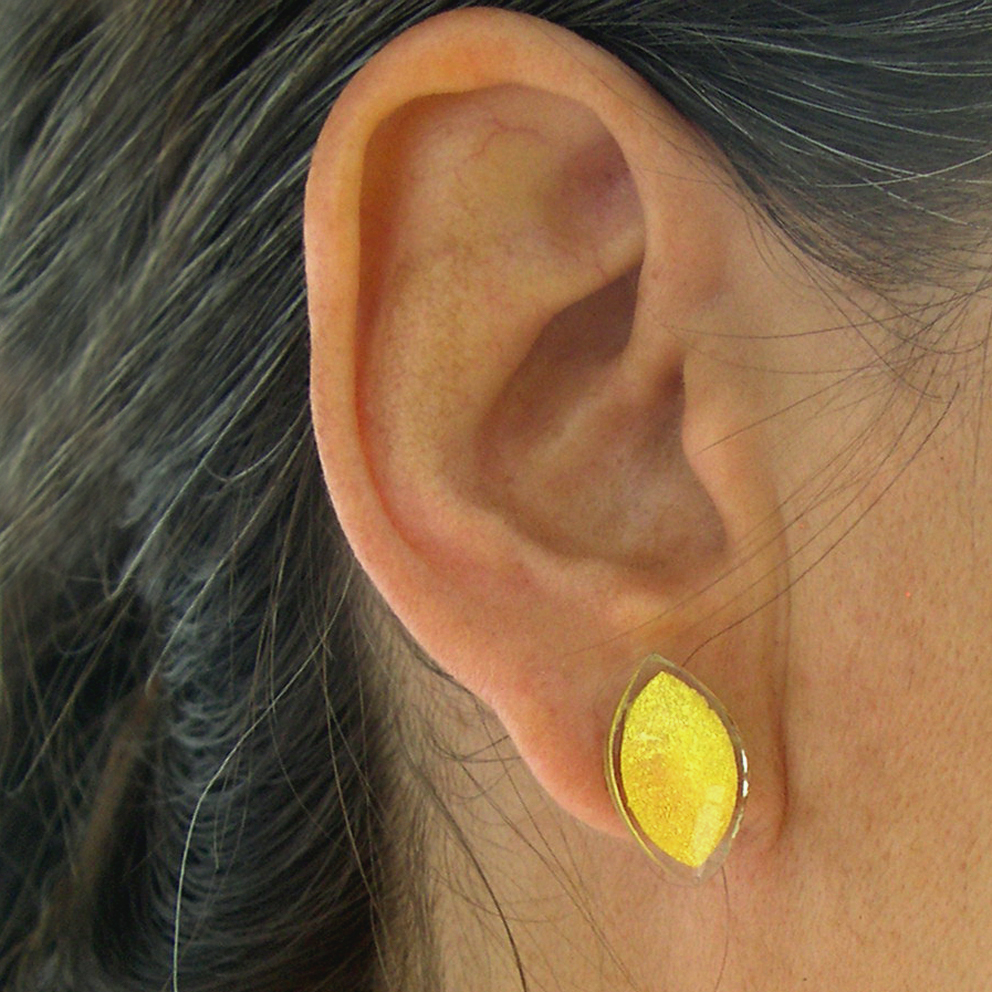 Oval stud earrings 1.8 x.0.9 cm (O2ES)