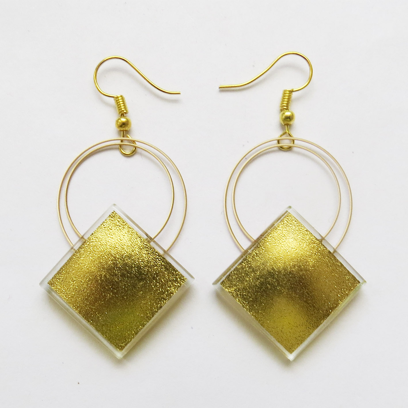 Square hanging earrings 2.1 cm (R2EH), also available smaller in 1.5 cm (R15EH)