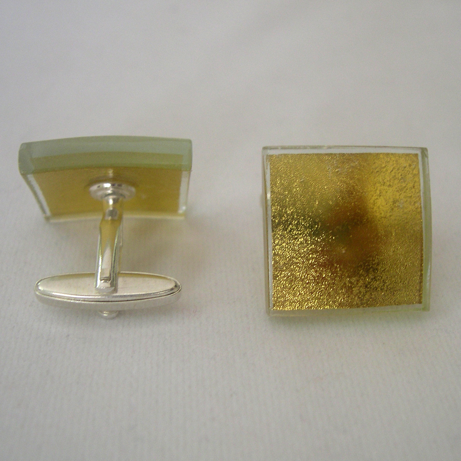 Square cufflinks 2.1 cm (R2MC), with a high quality sterling silver fitting.