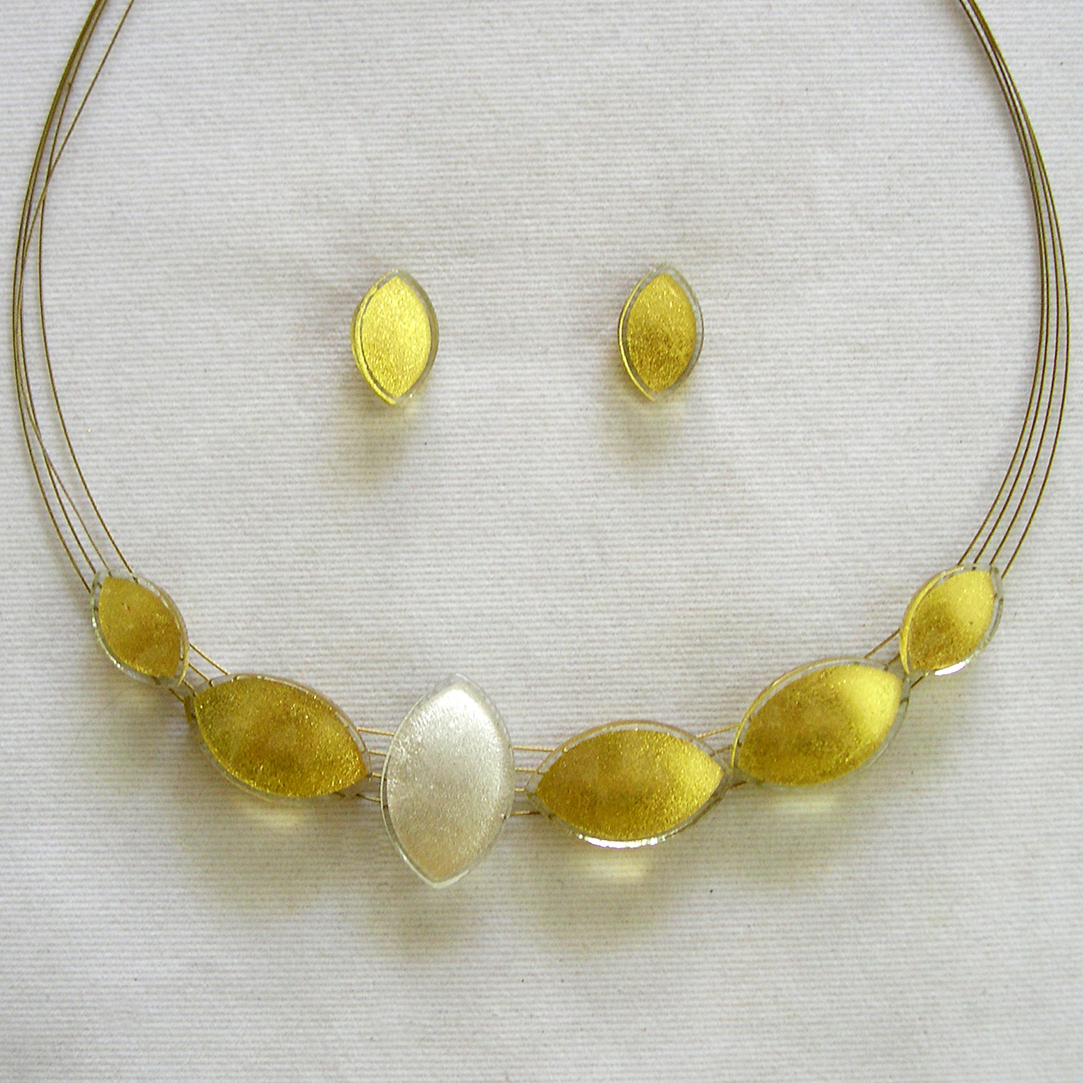 Oval & Moon necklace (ON6), 6 oval pieces in 2 and 3 cm, available in different combinations