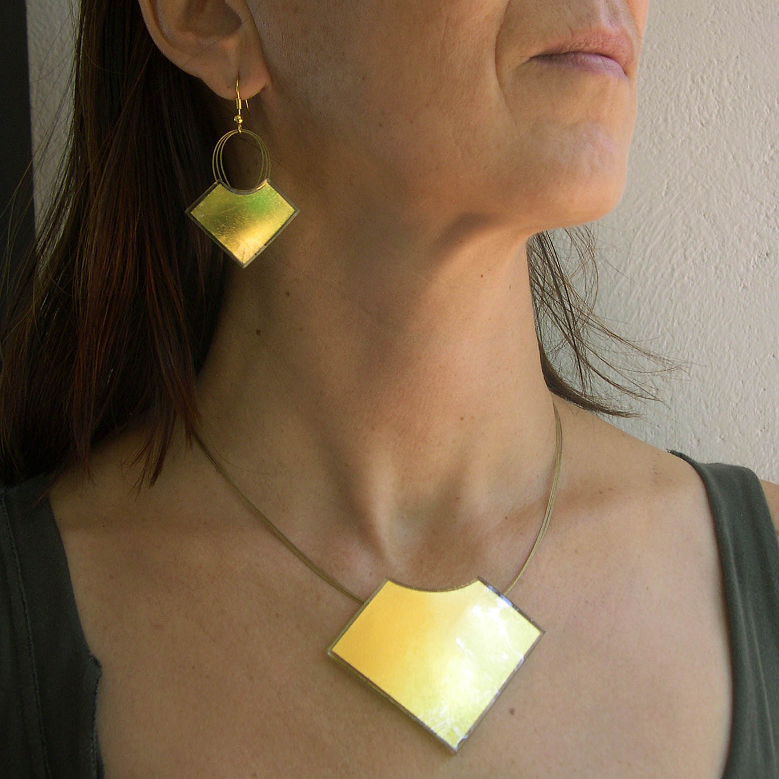 Large diamond pendant 4,5 cm (D45P) and large hanging earrings (D3EH)