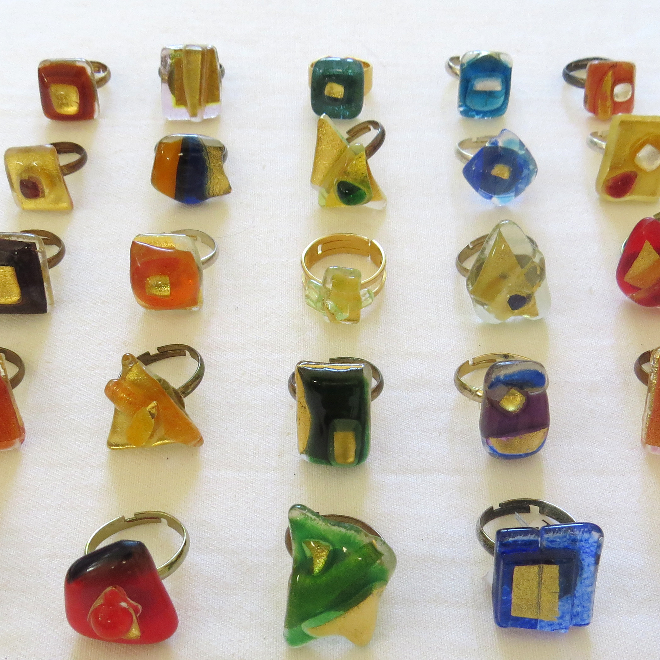 Various Colour Creation rings, single pieces (P4R), available in a lot of different colours and styles.